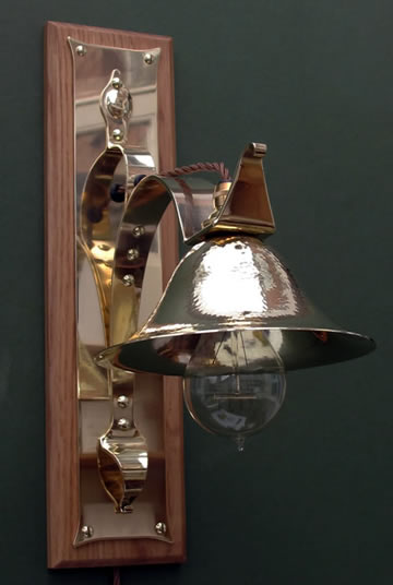 bgh_wall_light_brass_4