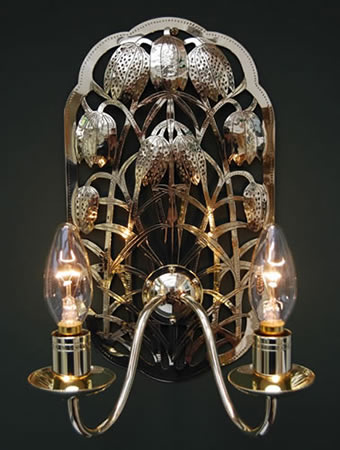 electric_fritillary_sconce_main