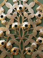 strawberry_flower_sconce_3