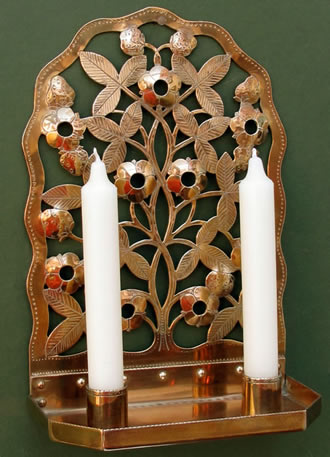 strawberry_flower_sconce_6